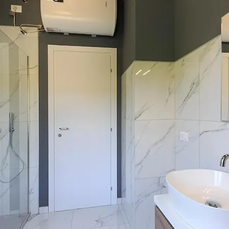 Alex - By Impero House Apartment